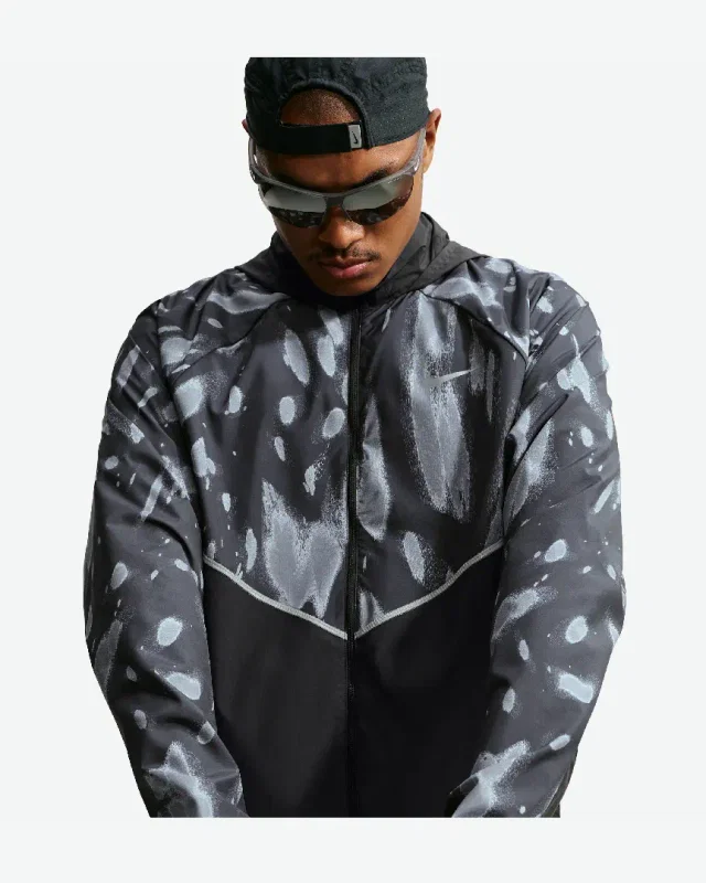 Chaqueta Impresa Repelente Con Protección UV Nike Miler M