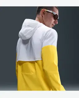 Chaqueta Nike Impossibly Light Windrunner Hombre – 2/4