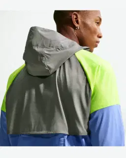 Chaqueta con Capucha Nike Impossibly Light Windrunner Hombre – 2/4