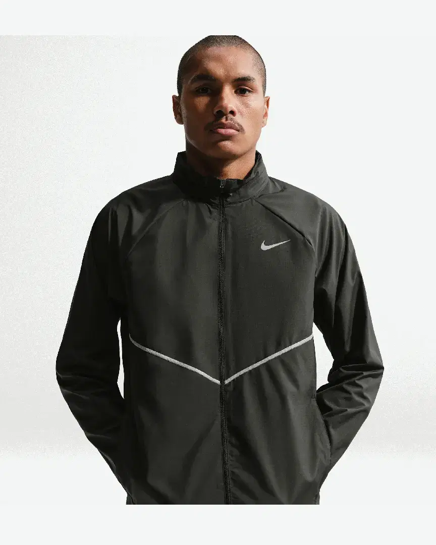 Chaqueta Nike Miler Impermeable Con Protección UV M - IF2369-010 (0) au meilleur prix !