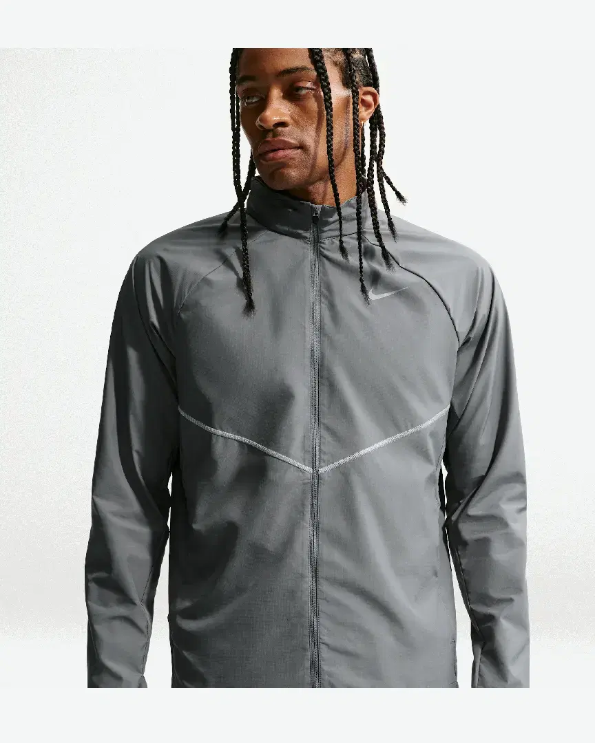 Chaqueta Nike Miler Impermeable Con Protección UV M - IF2369-084 (0) au meilleur prix !