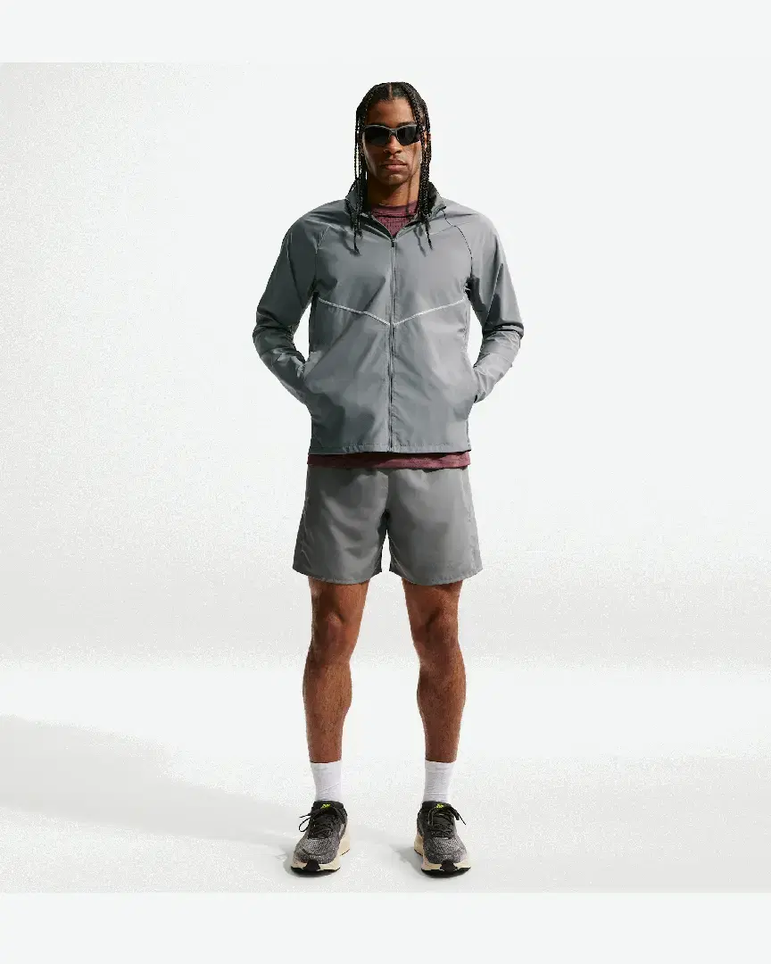 Chaqueta Nike Miler Impermeable Con Protección UV M - IF2369-084 (3) au meilleur prix !