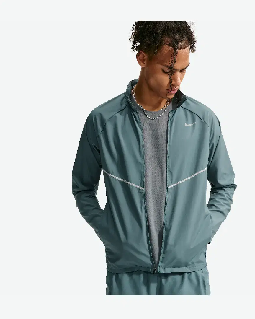 Chaqueta Nike Miler Impermeable Con Protección UV M - IF2369-382 (0) au meilleur prix !