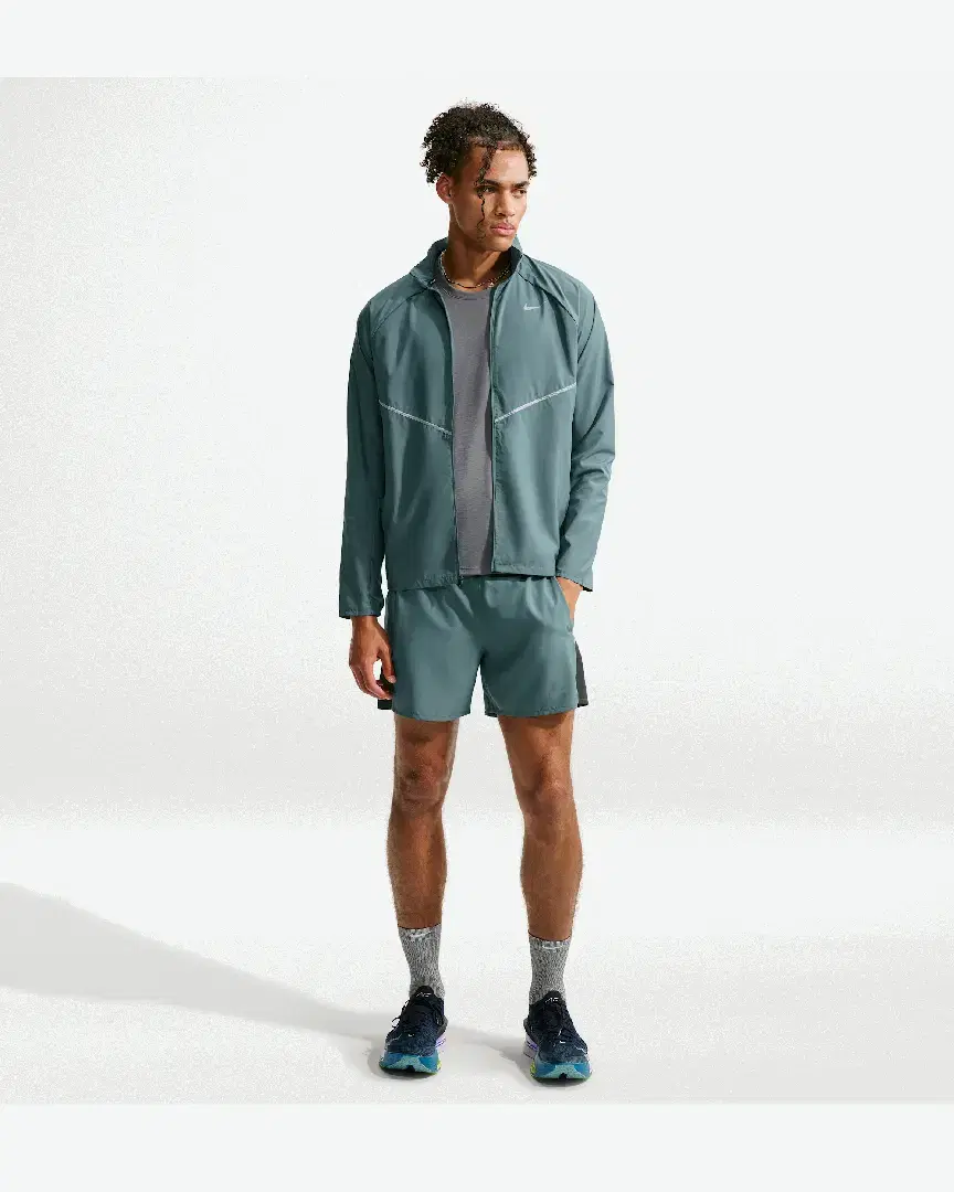 Chaqueta Nike Miler Impermeable Con Protección UV M - IF2369-382 (3) au meilleur prix !