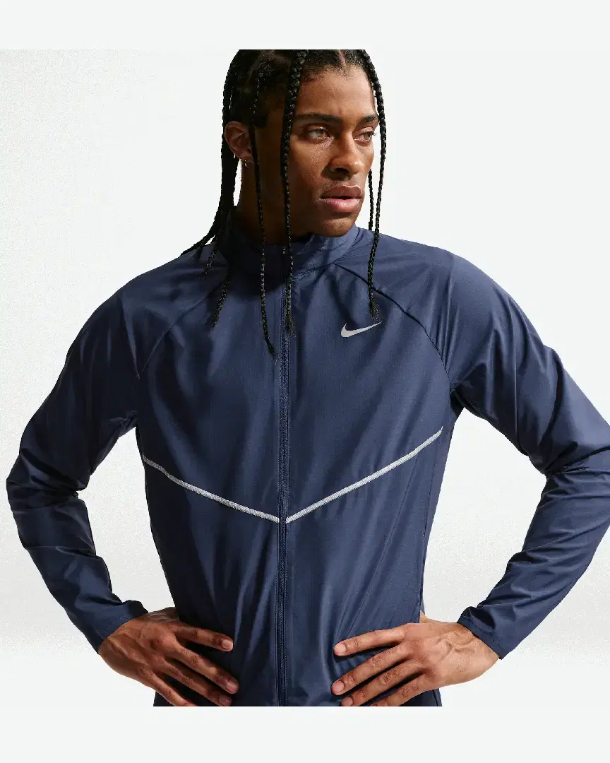 Chaqueta Nike Miler Impermeable Con Protección UV M - Men (51) au meilleur prix !