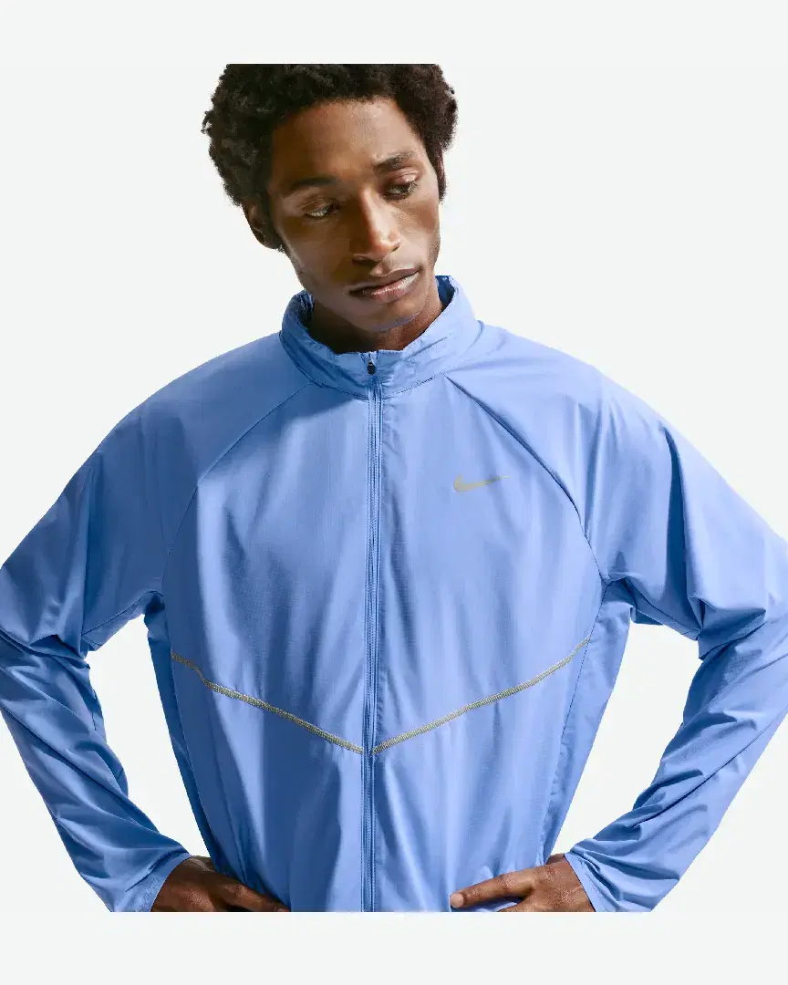 Chaqueta Nike Miler Impermeable Con Protección UV M - IF2369-494 (0) au meilleur prix !