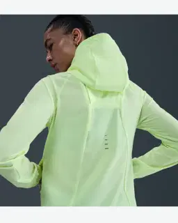 Chaqueta Plegable Y Resistente Al Agua Nike Swift Mujer – 2/4