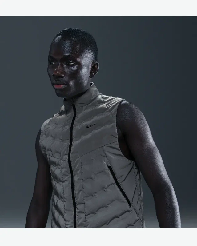 Chaqueta sin mangas con patrón reflectante Nike Therma-Fit Adv M