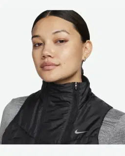 Chaqueta Sin Mangas Nike Therma-Fit Adv Repel Aeroloft Mujer – 3/4