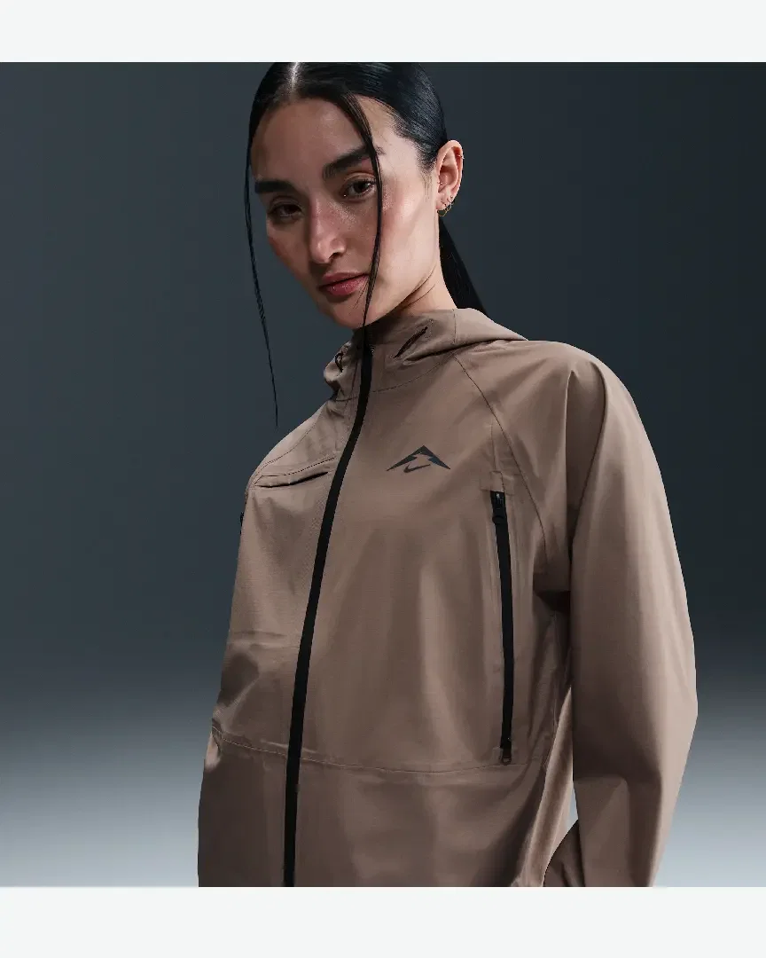 Chaqueta Storm-Fit Adv Nike Trail Mujer